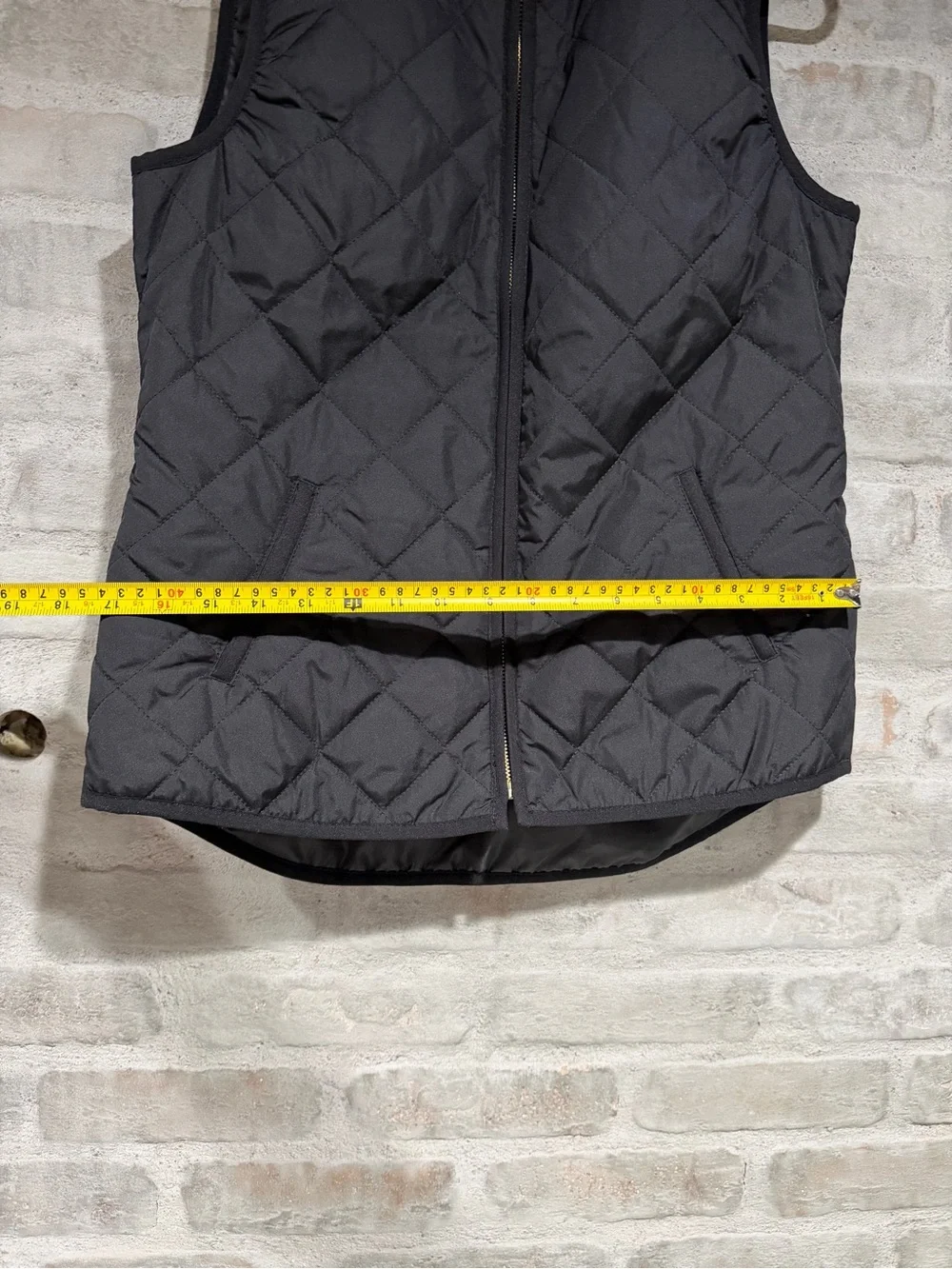 Old Navy Black Quilted Sleeveless Vest